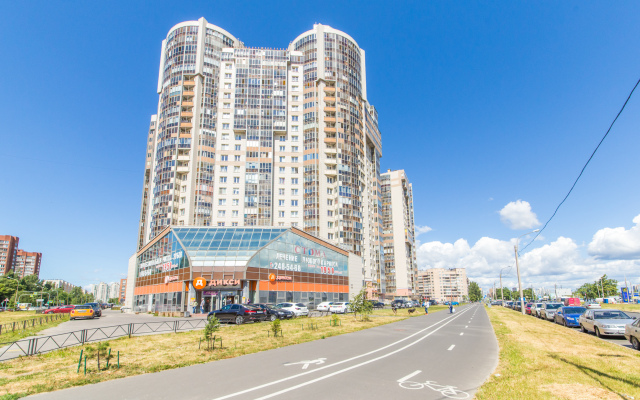 Apartment Sovremennaya Evrodvushka U Metro Grazhdanskij Pr.