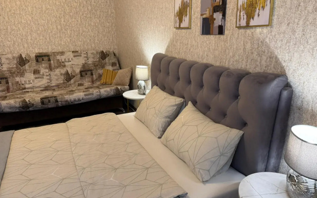 Квартира прямо возле метро в 3-5 минутах ходьбы