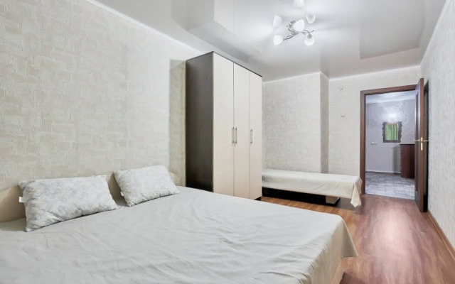 Na Pervomayskoy Ulitse 44 Flat