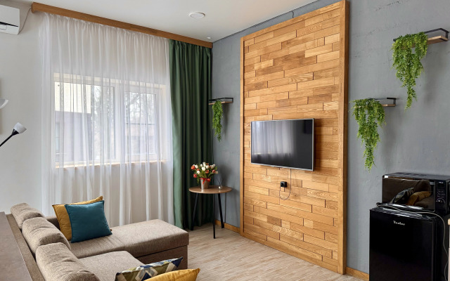 Semeynye Dvukhkomnatnye S Terrasoy Na Glavnaya 21K Apartments