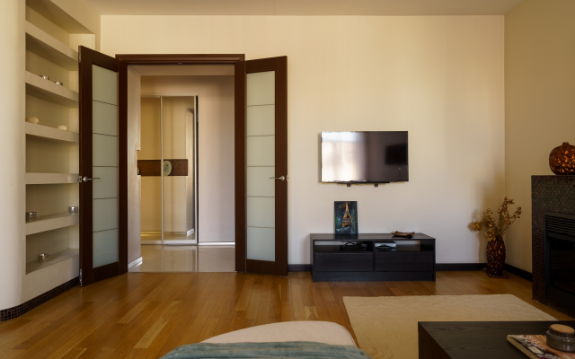 Апартаменты Элегантная квартира с камином