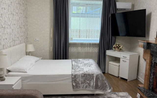 Mart Guest House