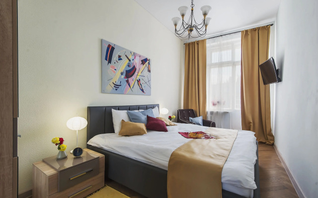 Квартира GM Apartments в легендарном Доме на Набережной