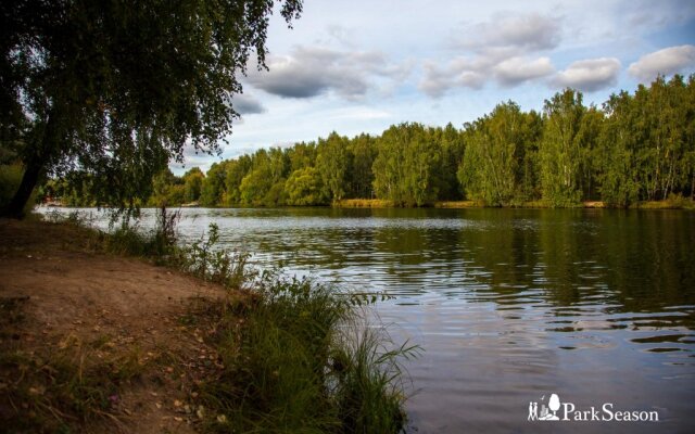 Apartamenty ryadom Krokus-Ekspo Otkrytiye-arena Moskva-reka park vodnyy sport