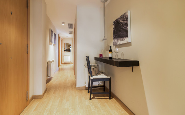 Elcano Apartments