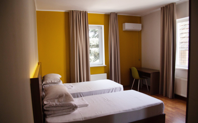 People Guest House