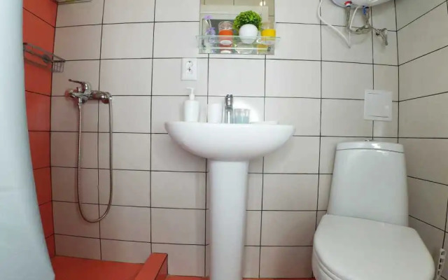 Студия 4 Тат Хаус на улице Нурсултана Назарбаева 9 в центре города у станции метро