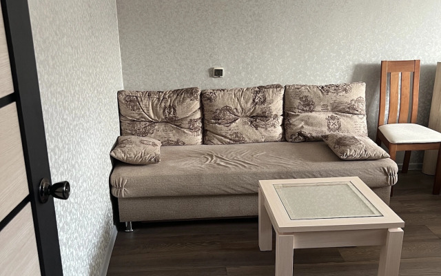 Na Prospekte Lenina 18 Flat