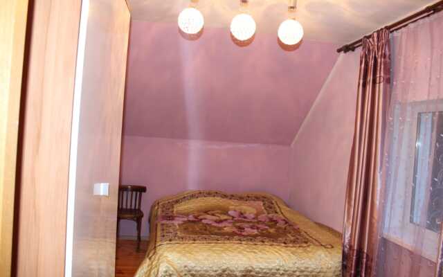 Semeyny Uyut Private House