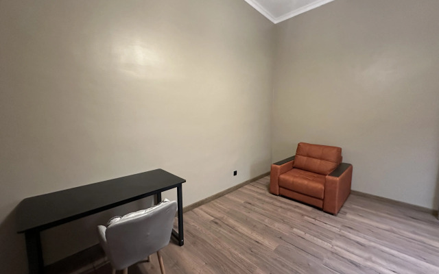 V Tsentre Goroda Flat