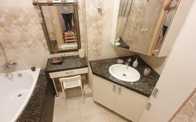 3 Otdelnye Spalni Plyus Gostinnaya Flat