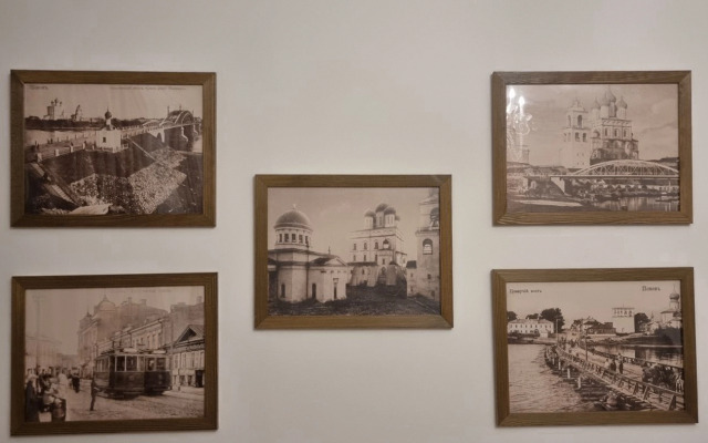 V Samom Tsentre Flat