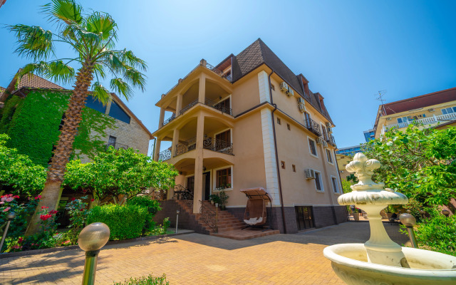 Arno Guest House