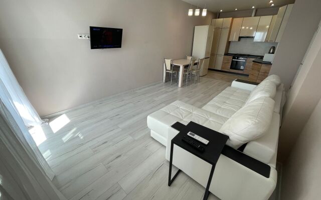 2-Kh Apartamenty Na Chkalova 18 Ryadom S Pl. Pobedy Flat