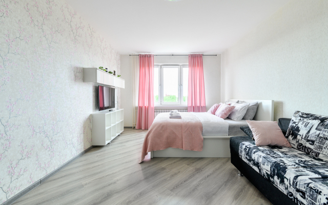 Chayka Na Neve Ot Sobstvennika Flat