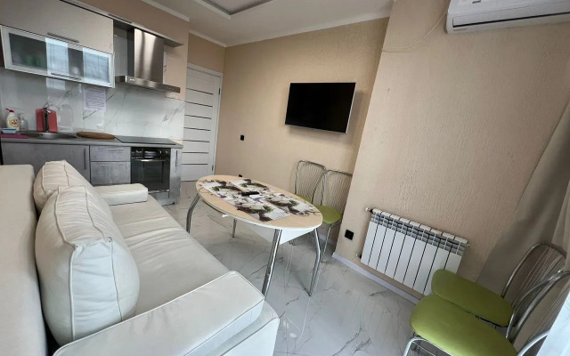 Квартира Однокомнатная Романычева 5