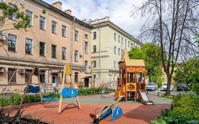 Апартаменты Лофт с видом на Неву