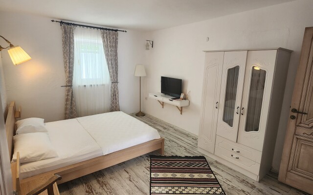 Tarcin Alacati Otel - Adults Only