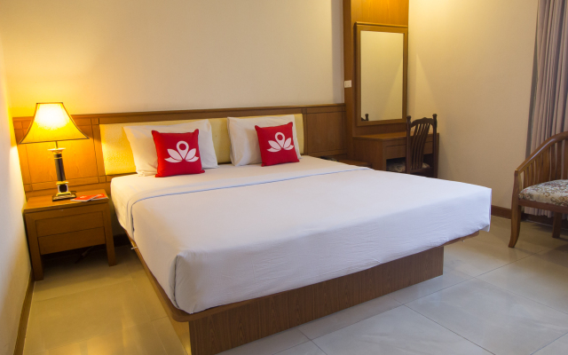 Отель ZEN Rooms Petchburi 11 Pratunam