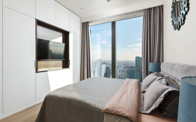 73rd Floor Apartment with Stunning View