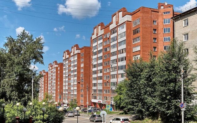 2-komnatnaya v tsentpe Kirovskogo r-na Flat