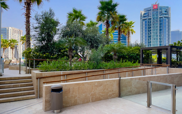 Апартаменты Modern Studio at Damac Maison Prive