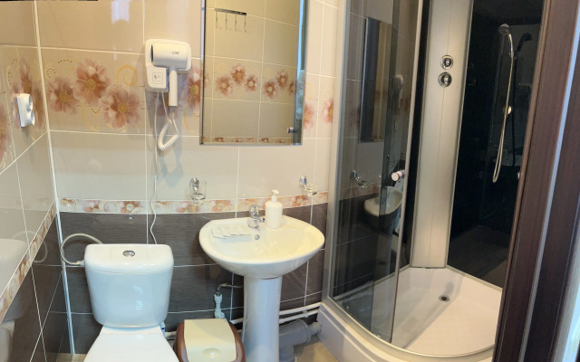 Kosmos Gostinichno-Banny Kompleks Hotel