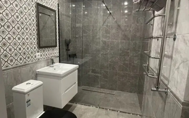 Na Ulitse Buachidze, 1k3 Flat