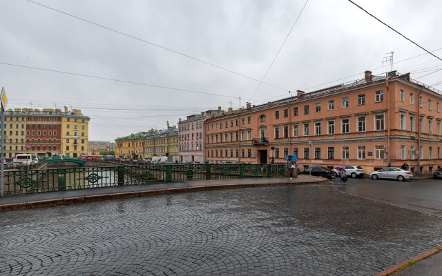 RentalSPb Na Naberezhnoj Kanala Griboedova Apartments