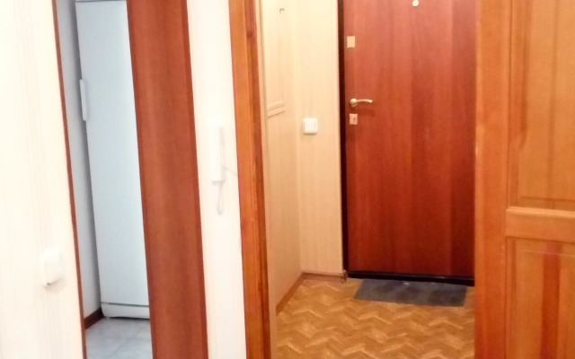 4kh Komnatnyye Na Ul Sverdlova 48 Apartments