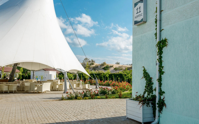Lazurnyij Bereg Hotel