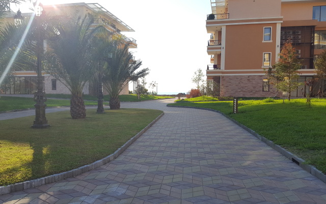 Dream Land Apartments