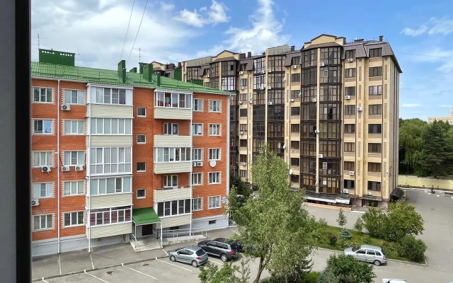 V Kurortnoy Zone okolo parka Flat