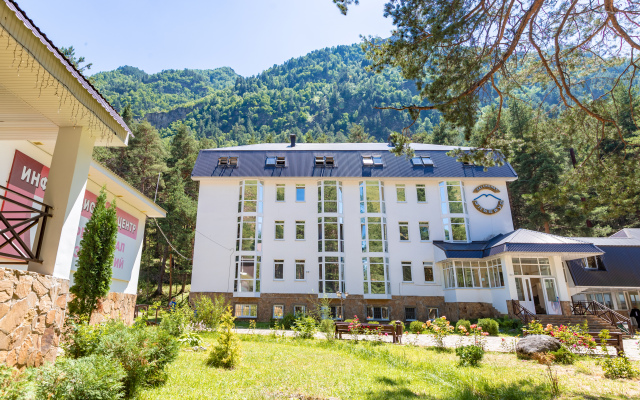 Elbrus Hotel