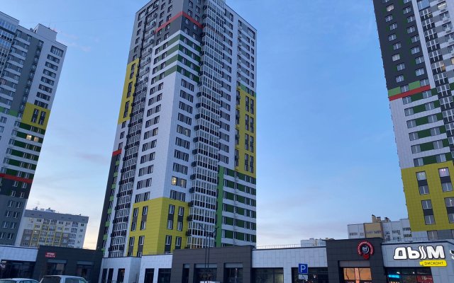 Na prospekte Oktyabrya 38 Apartments