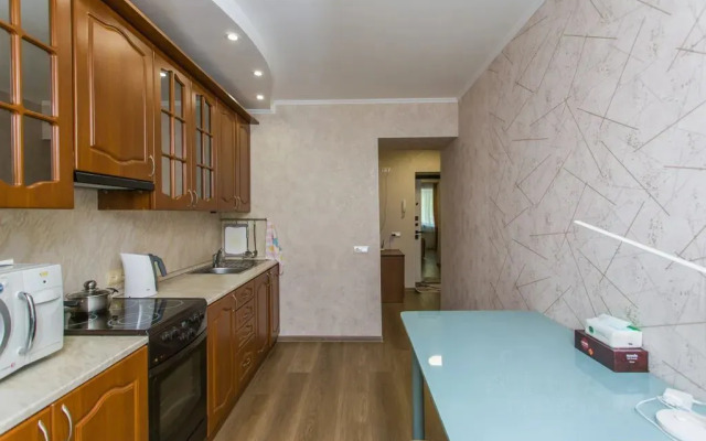 Na Prospekte Okeanskiy 90 Flat