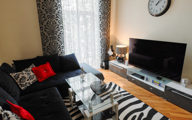 2-komn. v samom centre Minska na pr. Nezavisimosti 37 Apartment
