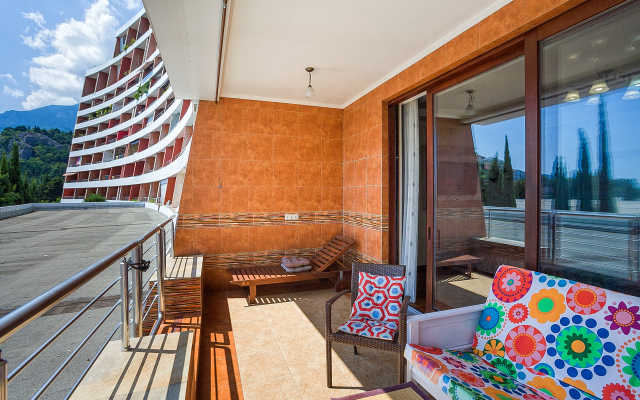 Familiya Elit Apartments 6