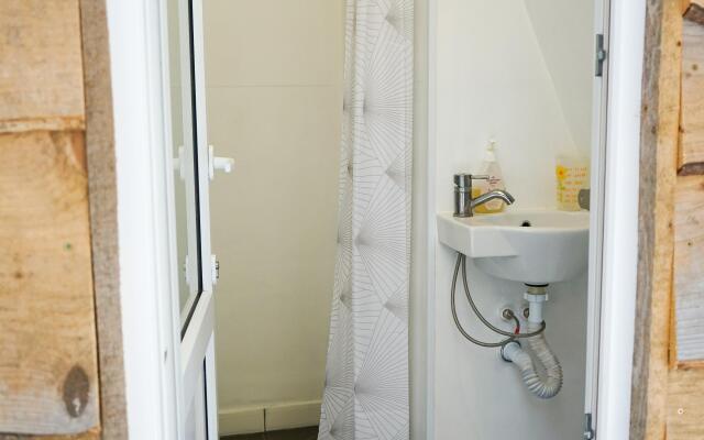 Дом Namaste vegetarian camp