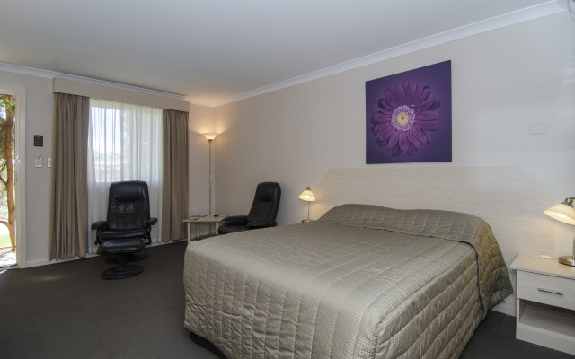 Quality Inn Railway Hotel