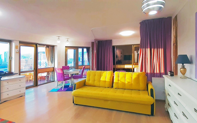 Grand Versailles 5 Apartment