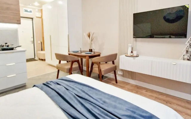 Novaya Shikarnaya Studiya Flat