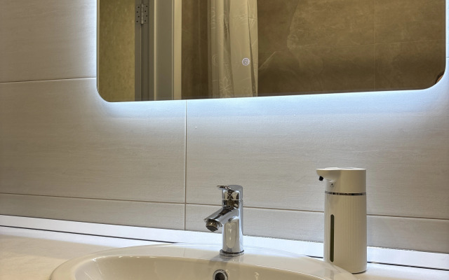 Квартира студия на 25 этаже