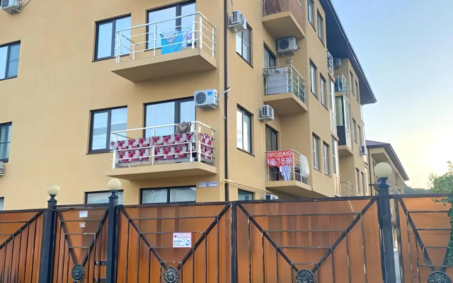 Uyutnaya Studiya na Ulitse Mira Flat