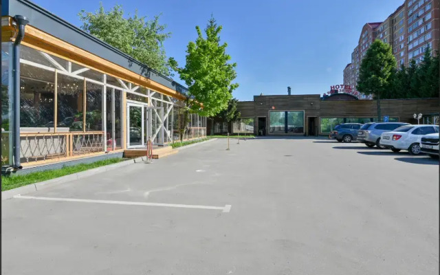 Gorki-10 Hotel