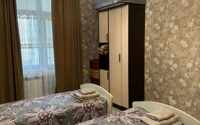 Апартаменты  в новом частном трехэтажном доме 7