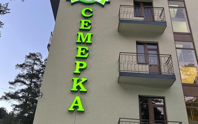 Отель Семёрка