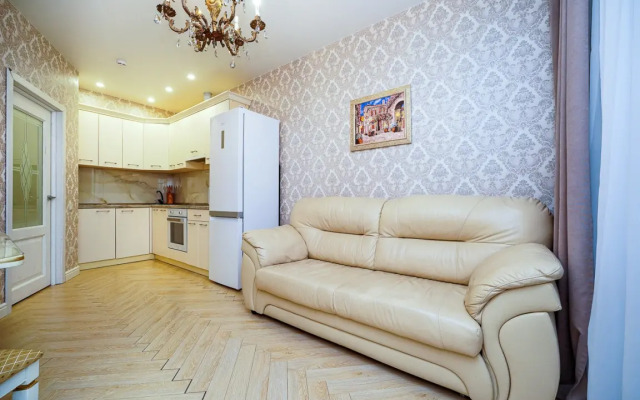 8 Krymskiy Mamayka Apartment