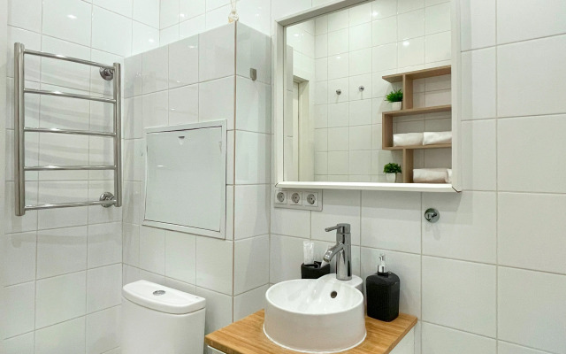 Prostornye u metro Tsska Apartments