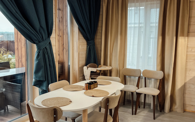 Частный дом для отдыха с гриль-мангалом, костровой и батутом